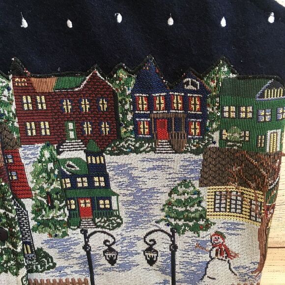 VINTAGE LIFESTYLE WOOL VEST WITH TAPESTRY WINTER SCENE IN NAVY BLUE - Picture 4 of 7